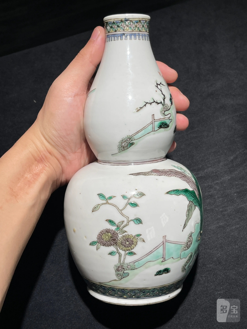 清晚期 五彩人物纹葫芦瓶一对 - 图4